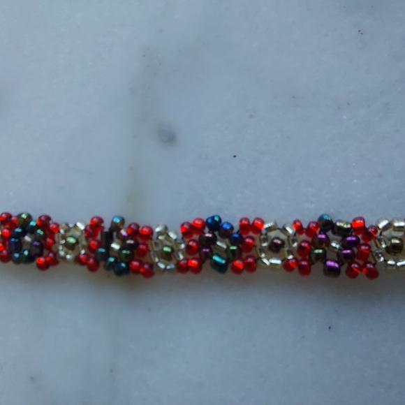 NWOT Adjustable Sweet Beaded Bracelet - Picture 4 of 5